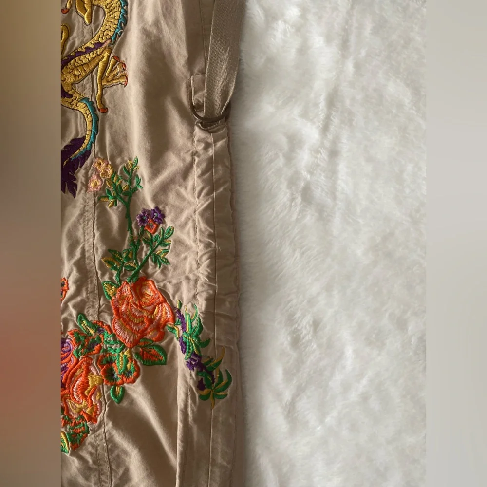 VINTAGE Y2K Khaki Embroidered Low Rise Cargo Pants - Picture 9 of 9